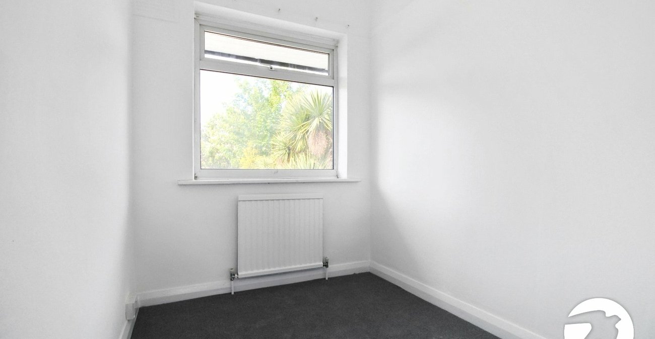 3 bedroom house to rent in Gravesend | Robinson Michael & Jackson