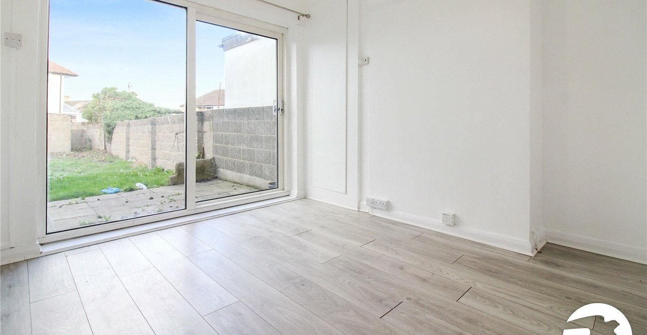 3 bedroom house to rent in Gravesend | Robinson Michael & Jackson