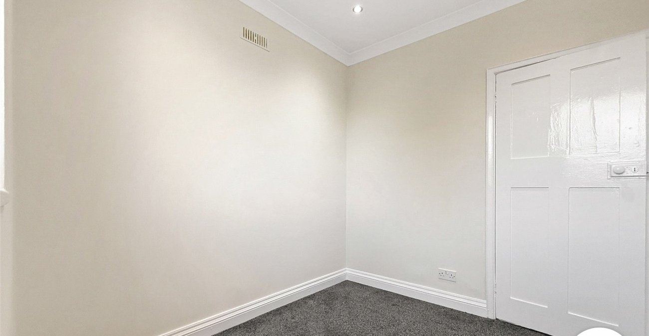 3 bedroom house to rent in Lewisham | Robinson Jackson