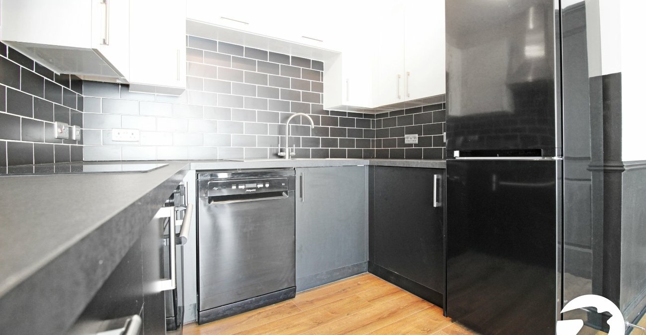 2 bedroom property to rent in Gravesend | Robinson Michael & Jackson