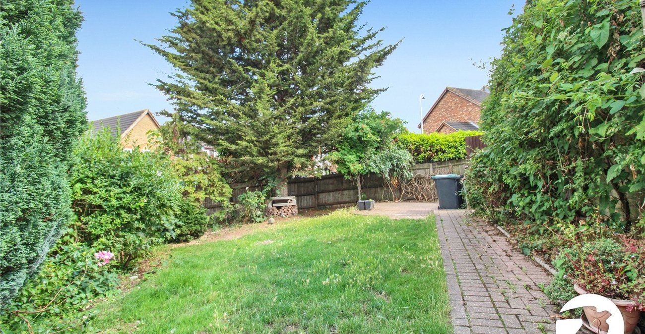 3 bedroom house to rent in Northfleet | Robinson Michael & Jackson