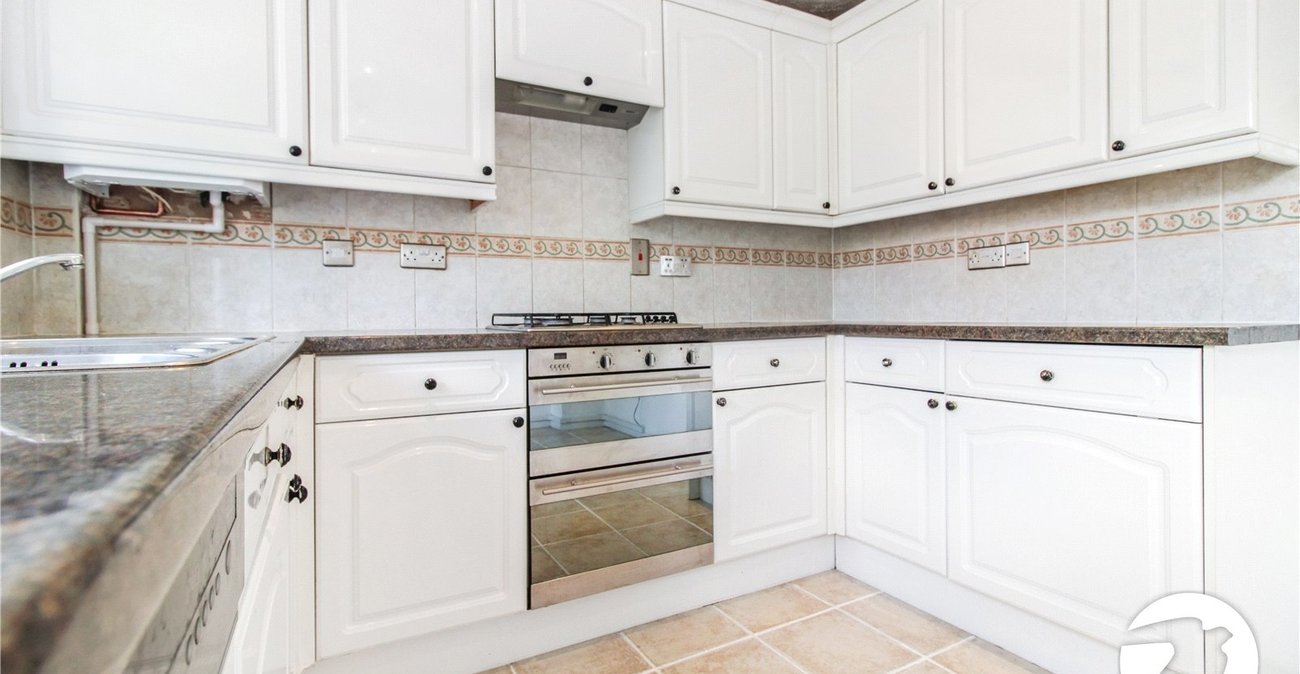3 bedroom house to rent in Northfleet | Robinson Michael & Jackson
