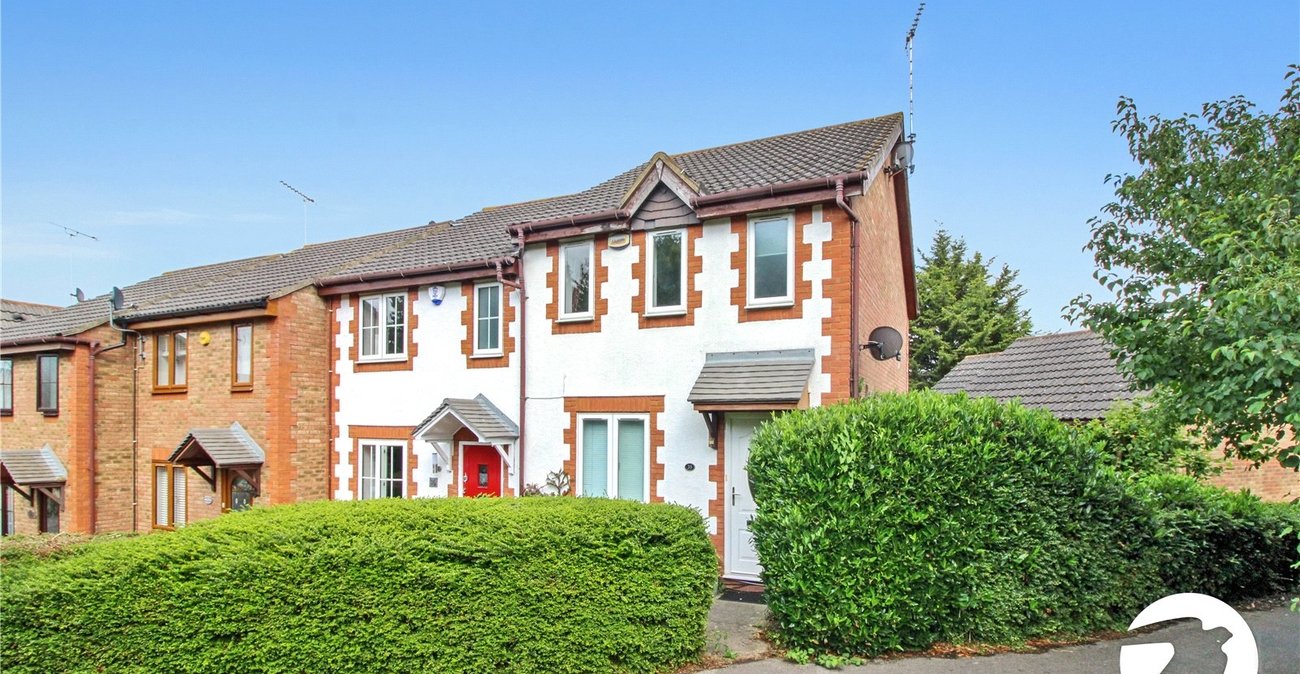 3 bedroom house to rent in Northfleet | Robinson Michael & Jackson