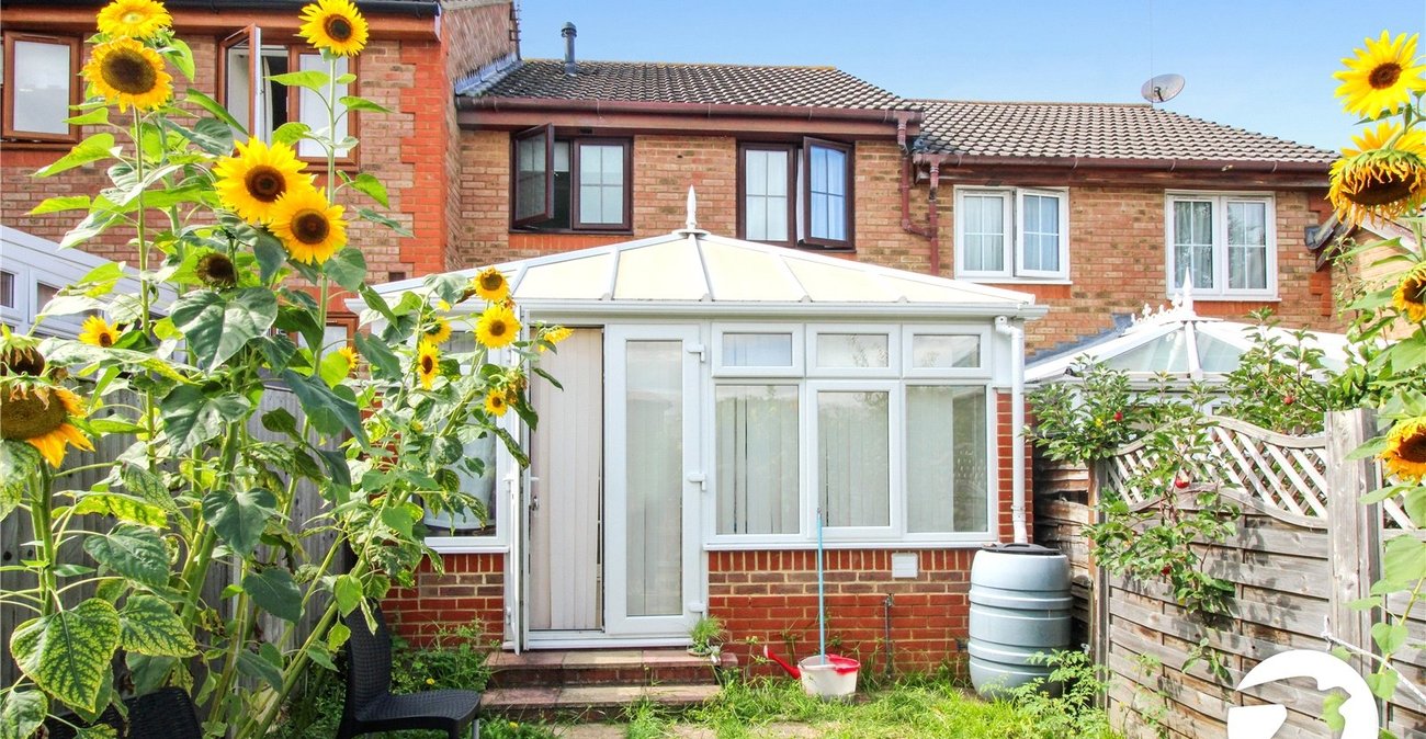 2 bedroom house to rent in Northfleet | Robinson Michael & Jackson