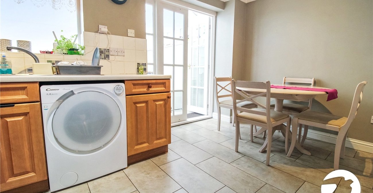 2 bedroom house to rent in Northfleet | Robinson Michael & Jackson