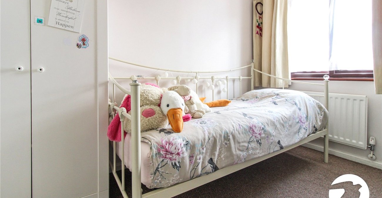 2 bedroom house to rent in Northfleet | Robinson Michael & Jackson