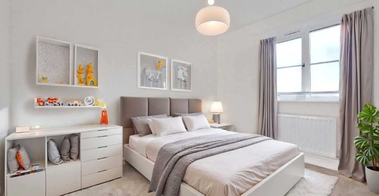 3 bedroom house to rent in Langley | Robinson Michael & Jackson
