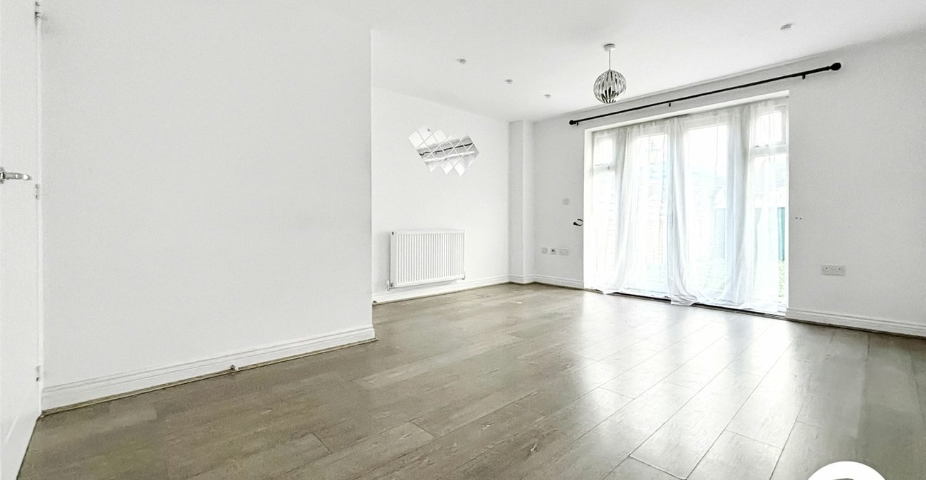 2 bedroom house to rent in Dartford | Robinson Jackson