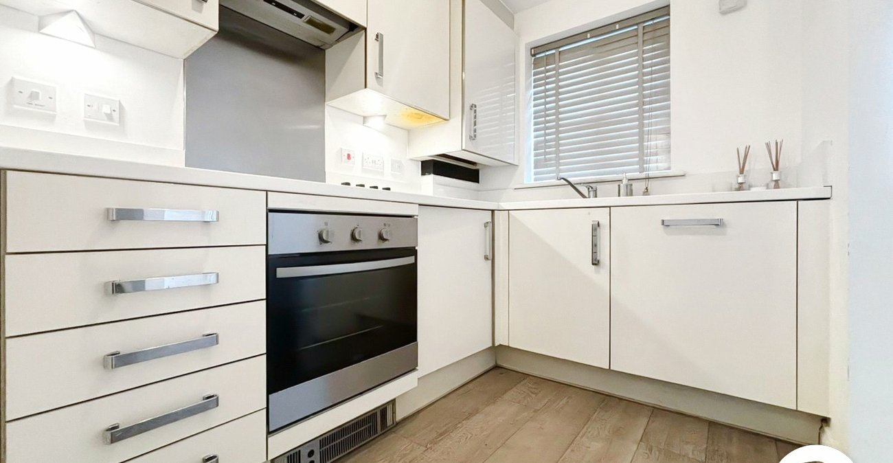 2 bedroom house to rent in Dartford | Robinson Jackson