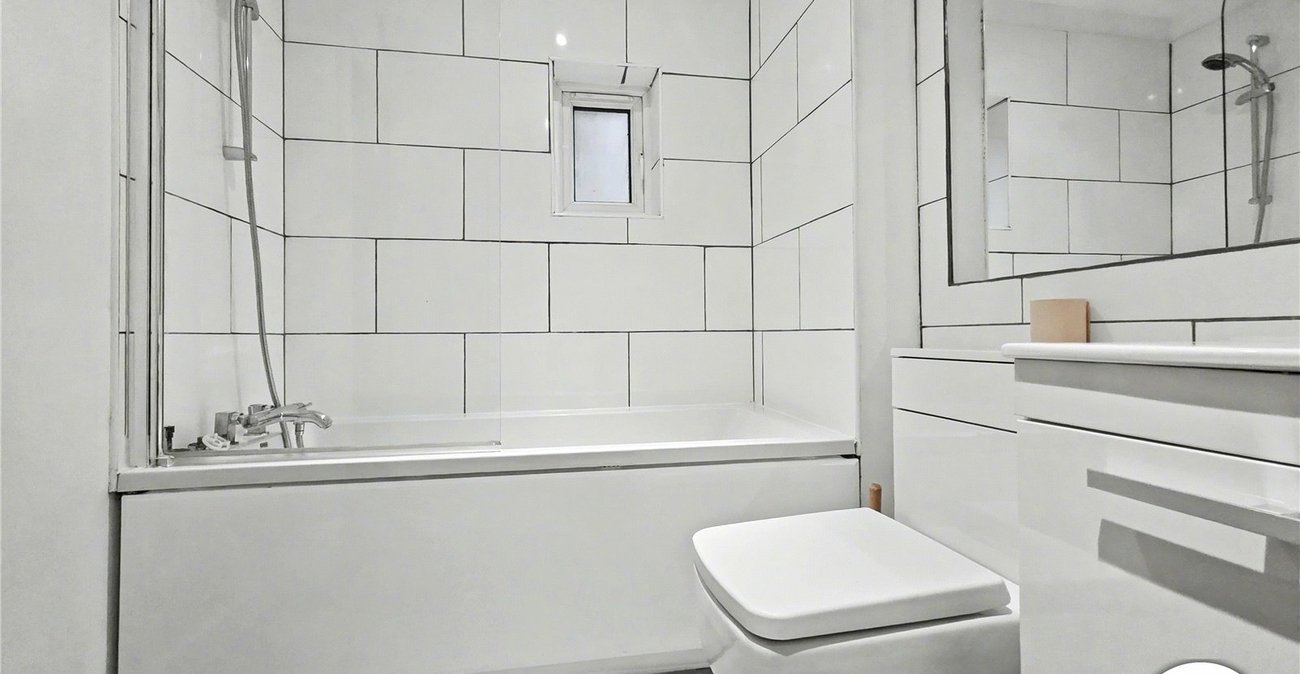 1 bedroom property to rent in London | Robinson Jackson