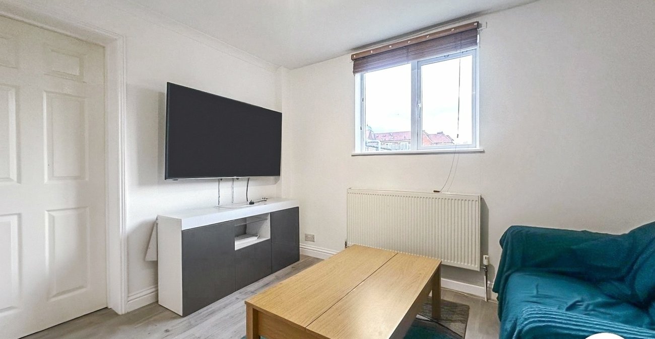 2 bedroom property to rent in Welling | 