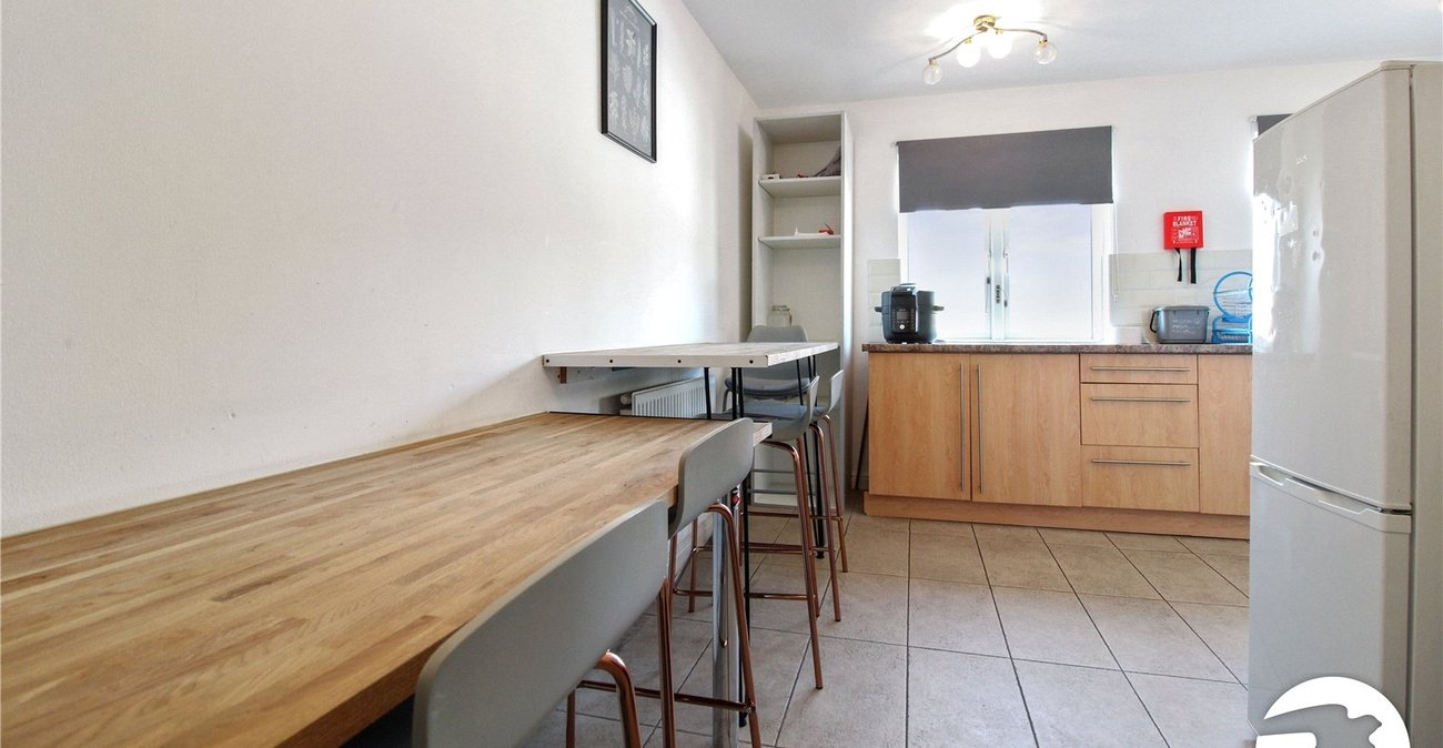 3 bedroom house to rent in Gravesend | Robinson Michael & Jackson
