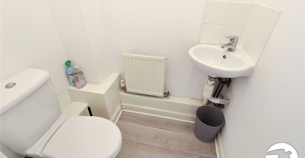 3 bedroom house to rent in Gravesend | Robinson Michael & Jackson