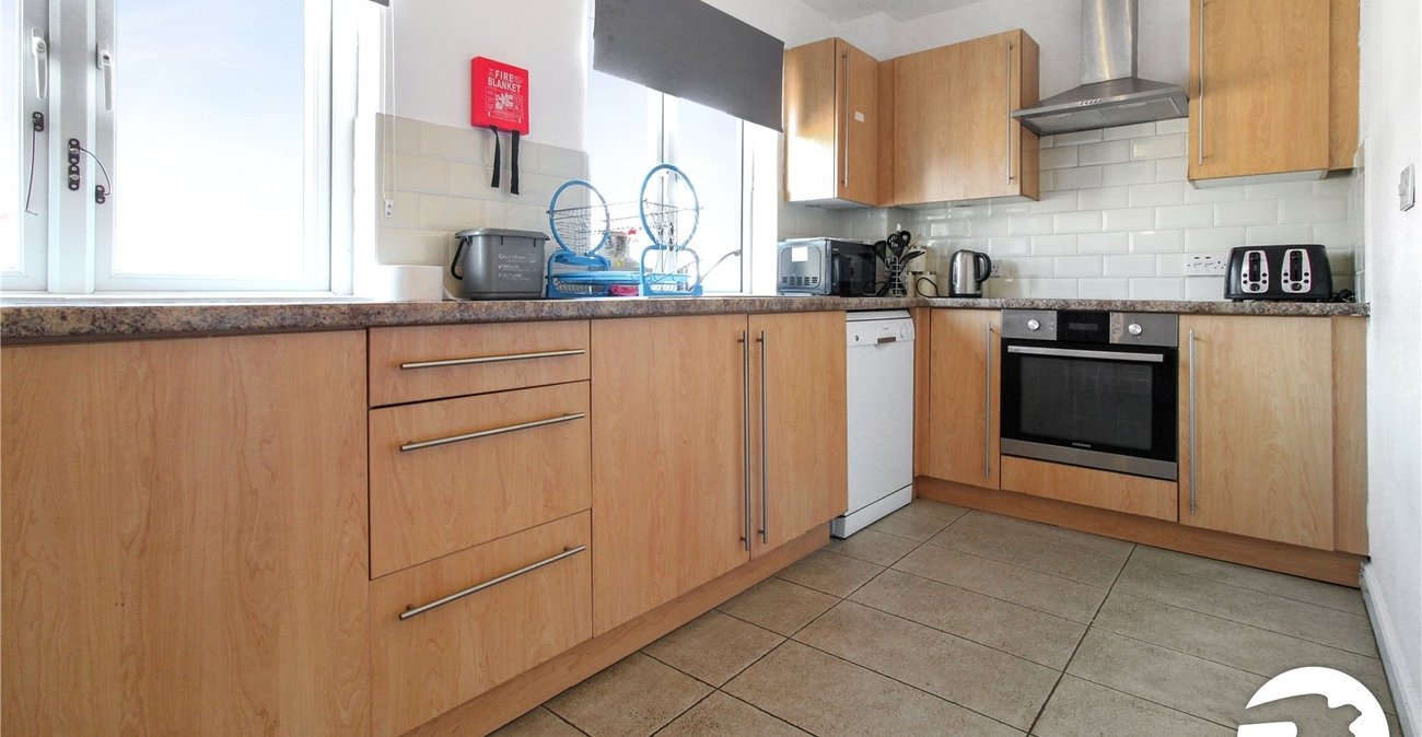3 bedroom house to rent in Gravesend | Robinson Michael & Jackson