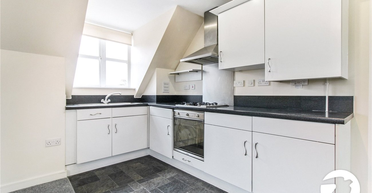 1 bedroom property to rent in Greenhithe | Robinson Michael & Jackson