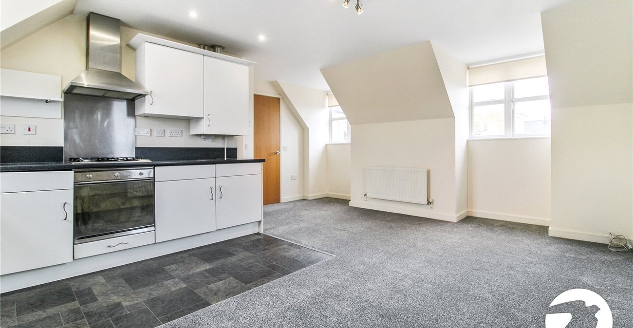 1 bedroom property to rent in Greenhithe | Robinson Michael & Jackson