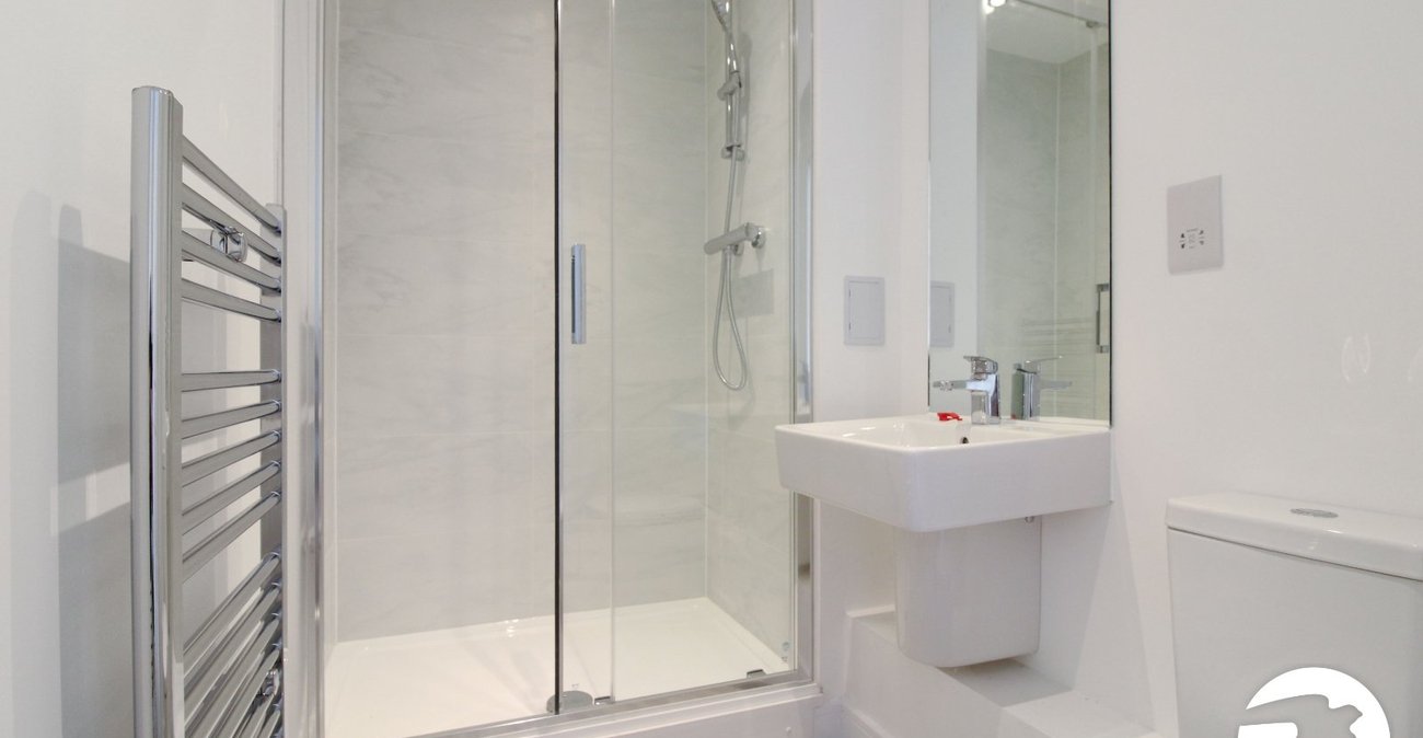 2 bedroom property to rent in Alkerden | Robinson Michael & Jackson