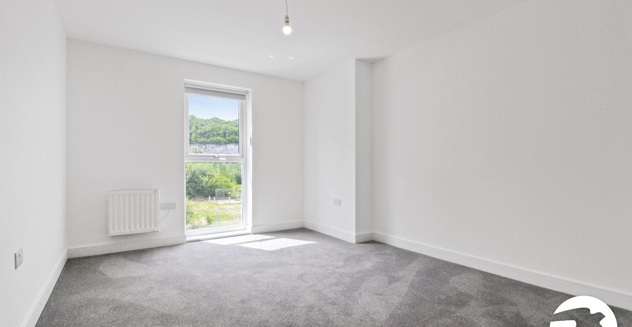 2 bedroom property to rent in Alkerden | Robinson Michael & Jackson
