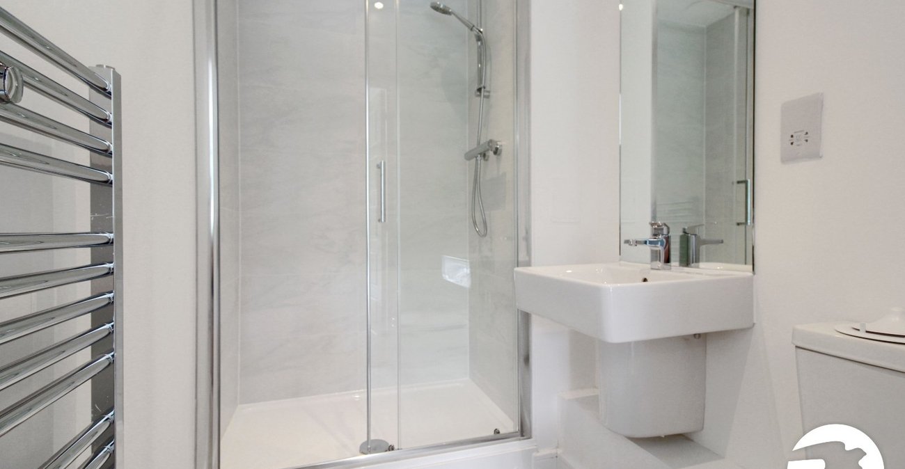 2 bedroom property to rent in Alkerden | Robinson Michael & Jackson