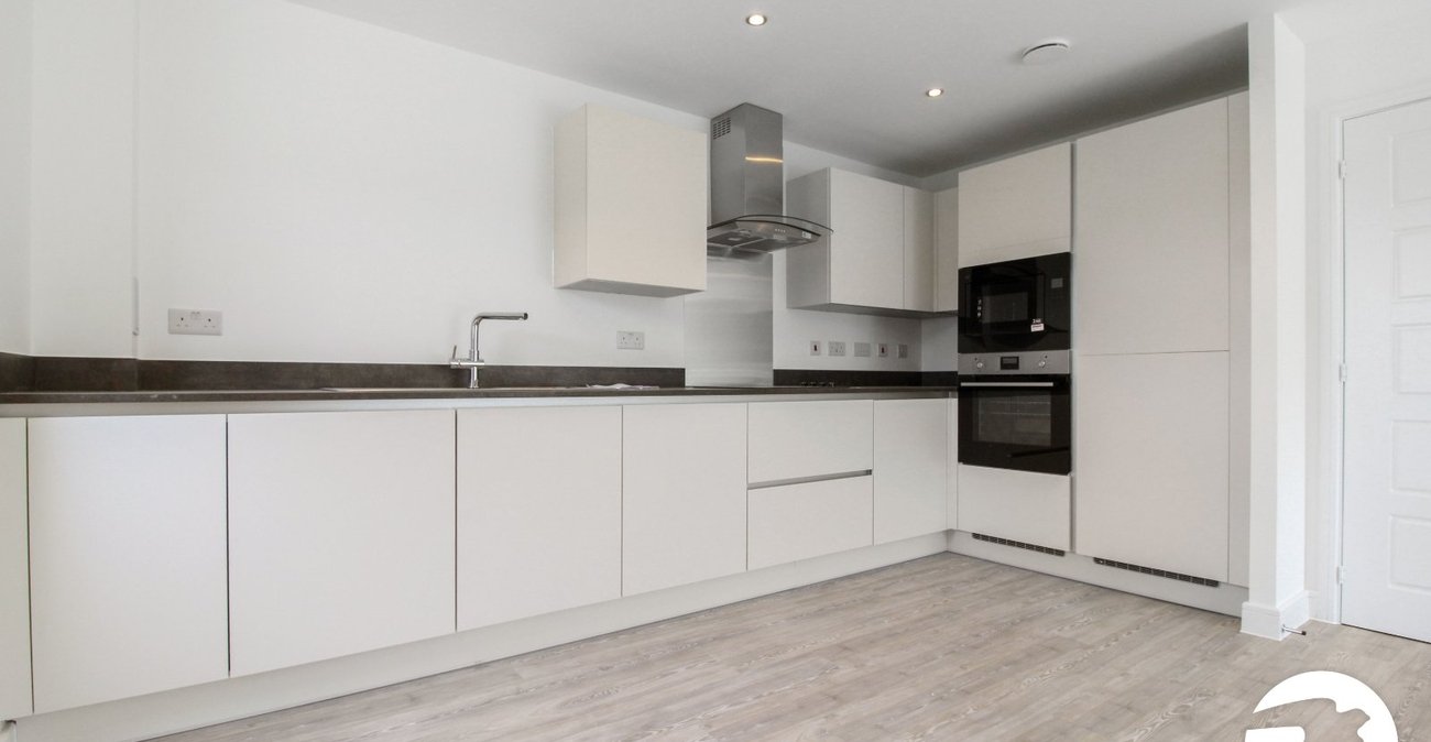2 bedroom property to rent in Alkerden | Robinson Michael & Jackson