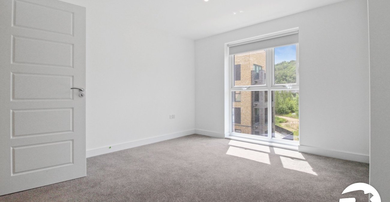 2 bedroom property to rent in Alkerden | Robinson Michael & Jackson