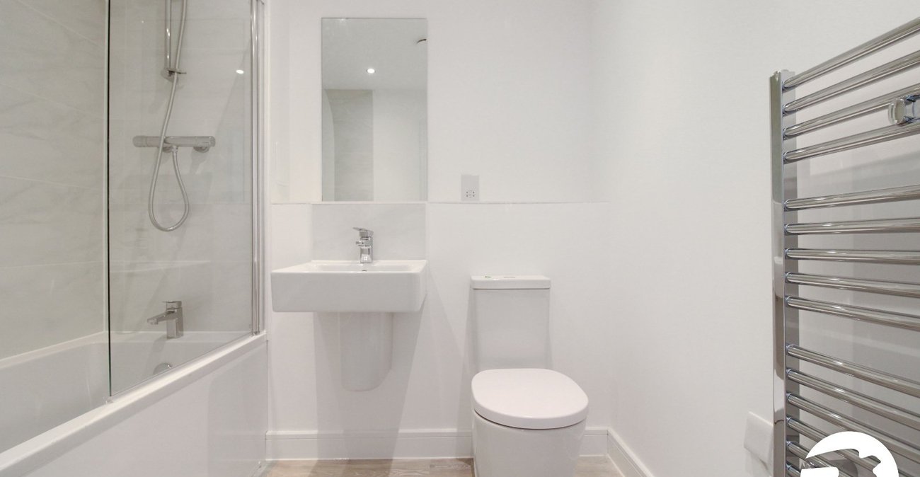 2 bedroom property to rent in Alkerden | Robinson Michael & Jackson