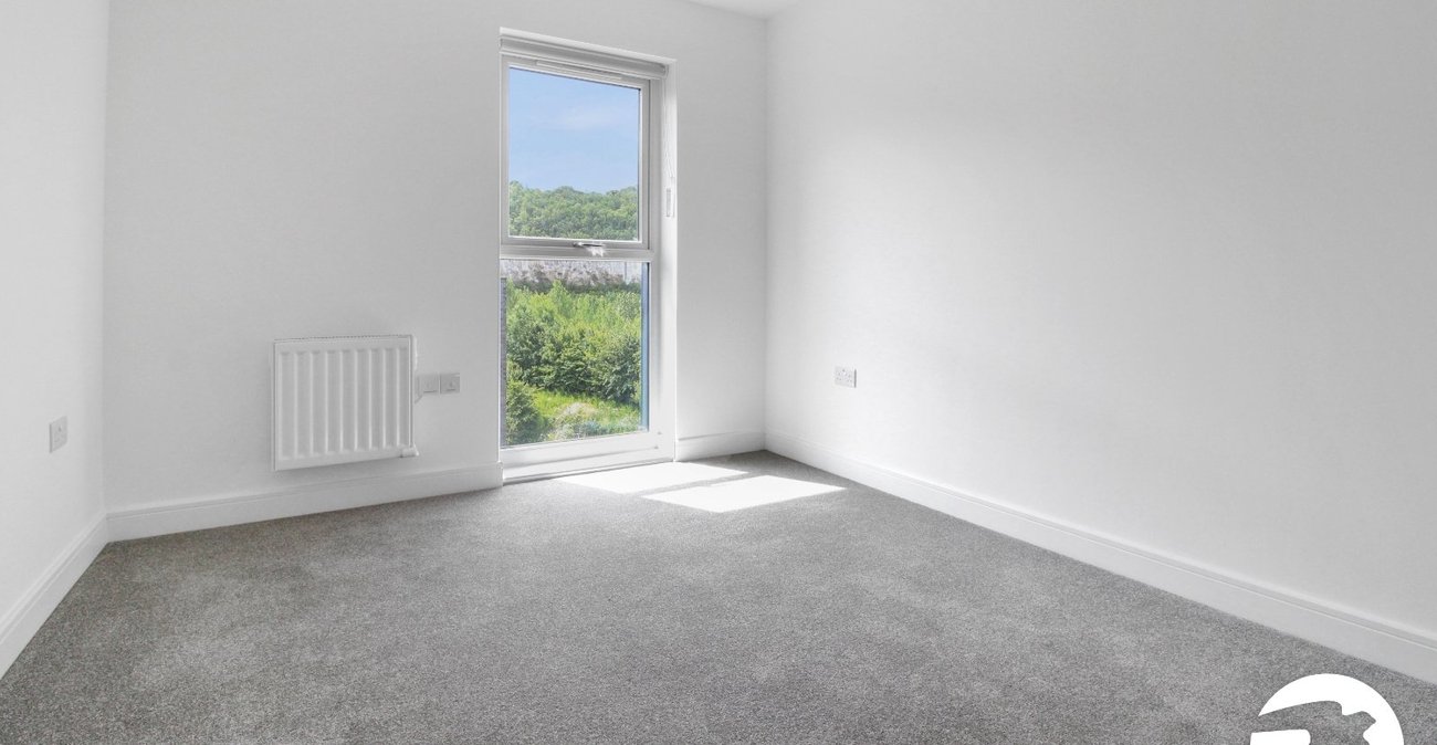 2 bedroom property to rent in Alkerden | Robinson Michael & Jackson