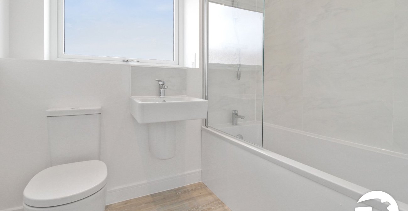 2 bedroom property to rent in Alkerden | Robinson Michael & Jackson