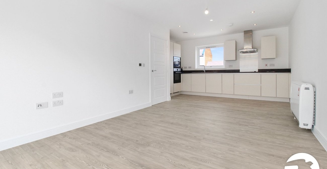 2 bedroom property to rent in Alkerden | Robinson Michael & Jackson