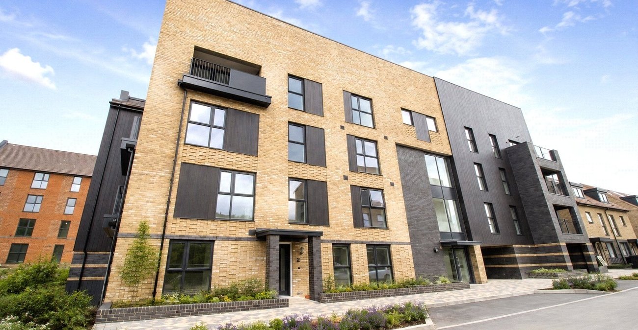 2 bedroom property to rent in Alkerden | Robinson Michael & Jackson