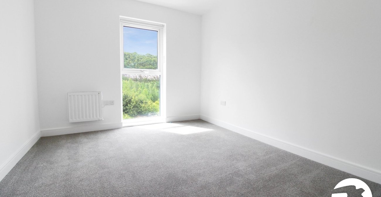 2 bedroom property to rent in Alkerden | Robinson Michael & Jackson