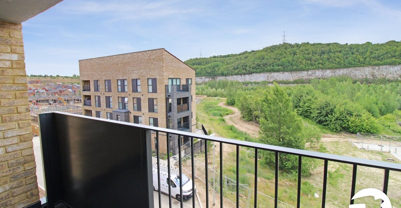 2 bedroom property to rent in Alkerden | Robinson Michael & Jackson