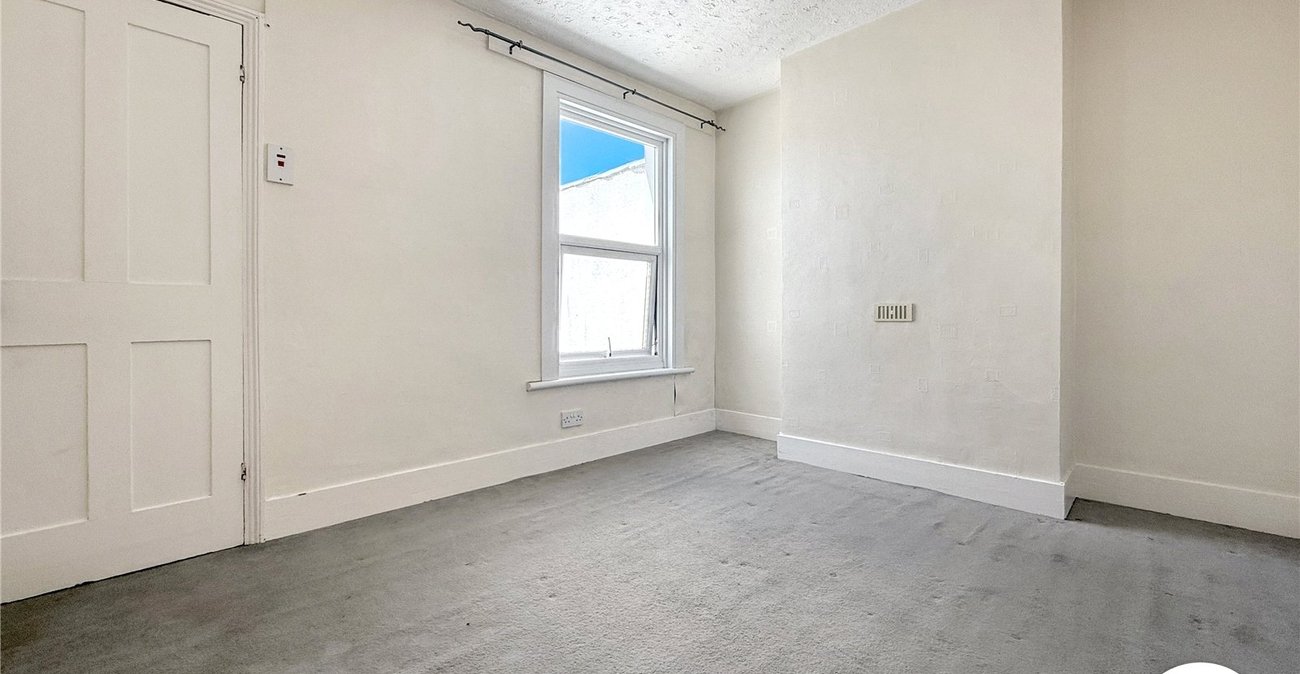 2 bedroom house to rent in Gillingham | Robinson Michael & Jackson