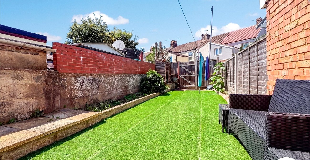 2 bedroom house to rent in Gillingham | Robinson Michael & Jackson