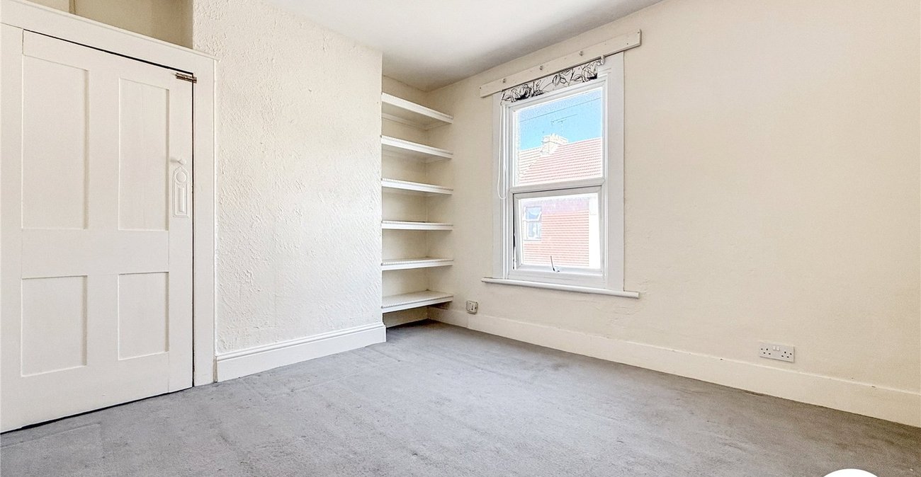 2 bedroom house to rent in Gillingham | Robinson Michael & Jackson