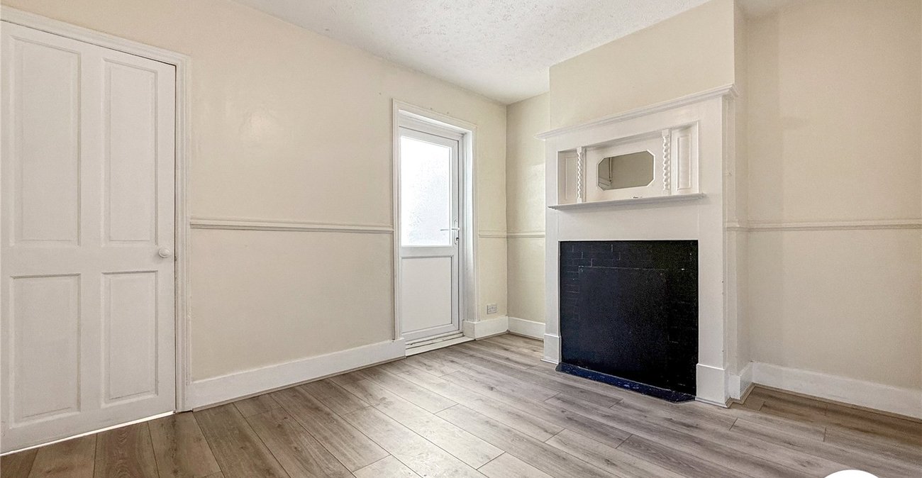 2 bedroom house to rent in Gillingham | Robinson Michael & Jackson