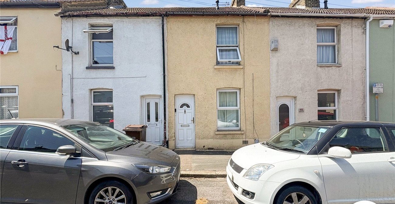 2 bedroom house to rent in Gillingham | Robinson Michael & Jackson