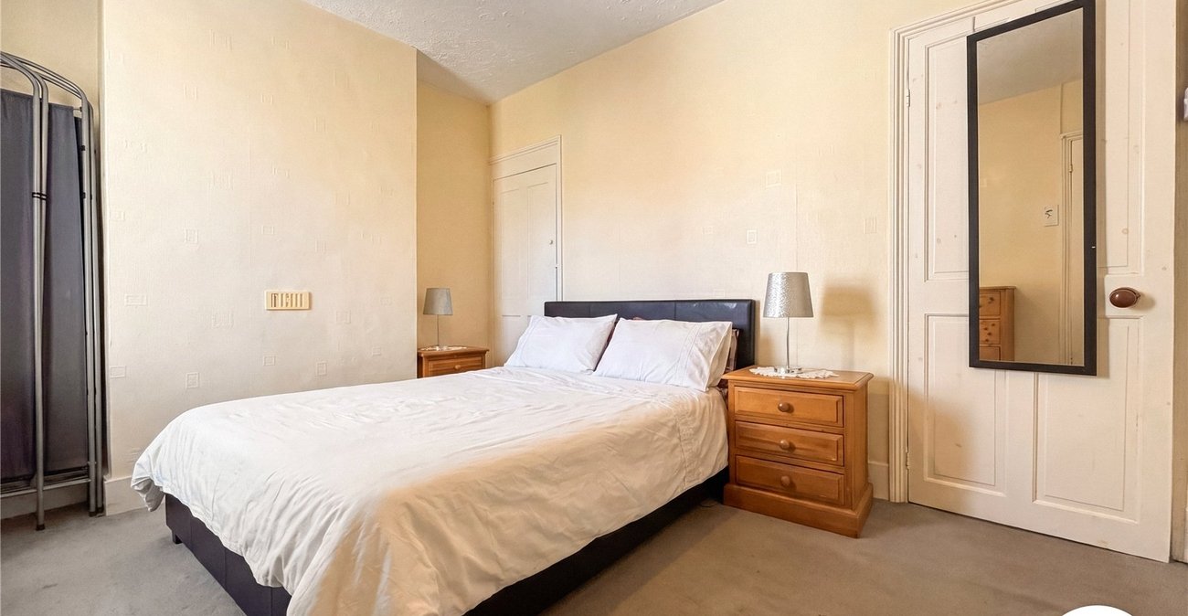 2 bedroom house to rent in Gillingham | Robinson Michael & Jackson