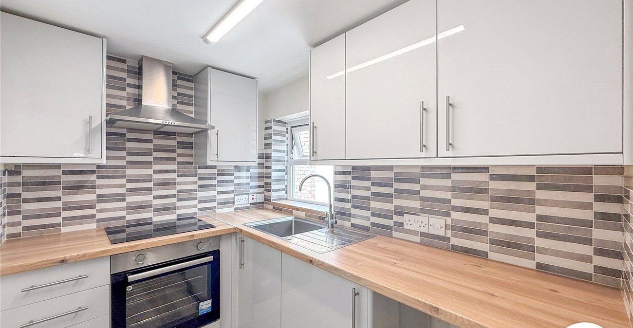 2 bedroom house to rent in Gillingham | Robinson Michael & Jackson
