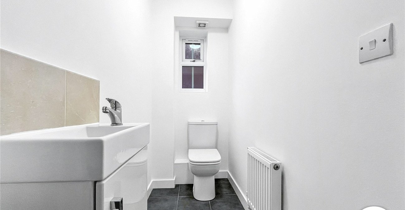 3 bedroom house to rent in Chatham | Robinson Michael & Jackson