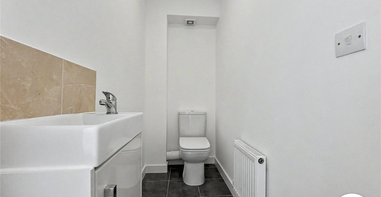 3 bedroom house to rent in Chatham | Robinson Michael & Jackson
