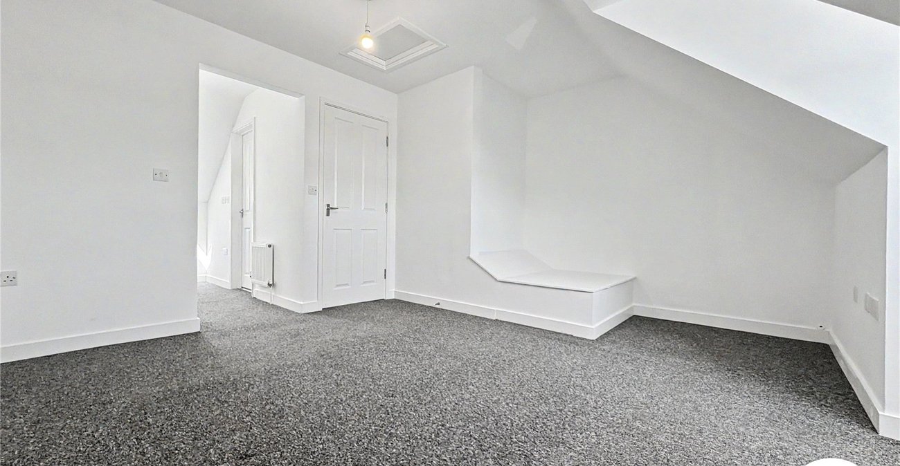 3 bedroom house to rent in Chatham | Robinson Michael & Jackson