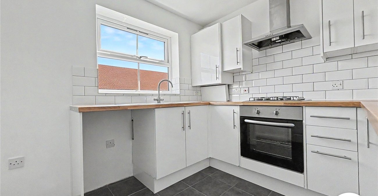 3 bedroom house to rent in Chatham | Robinson Michael & Jackson