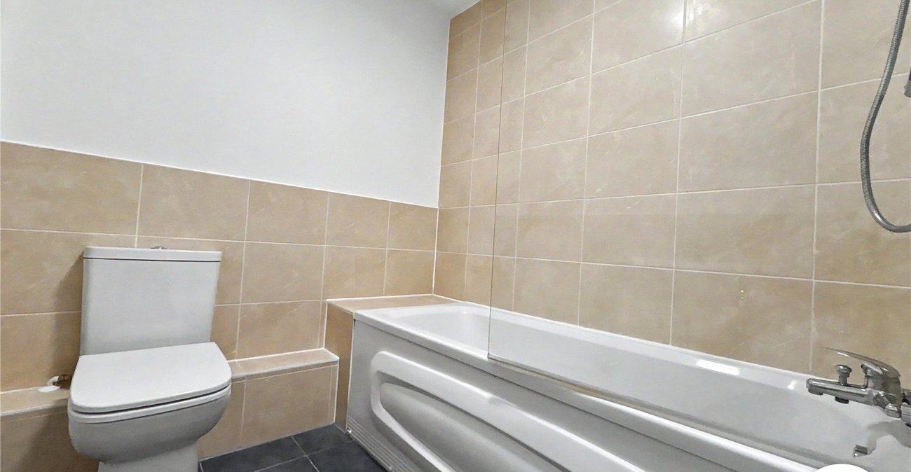 3 bedroom house to rent in Chatham | Robinson Michael & Jackson