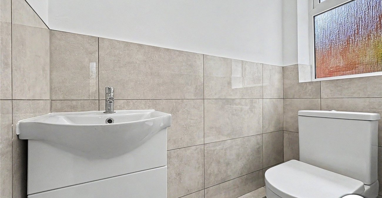 3 bedroom house to rent in Rochester | Robinson Michael & Jackson