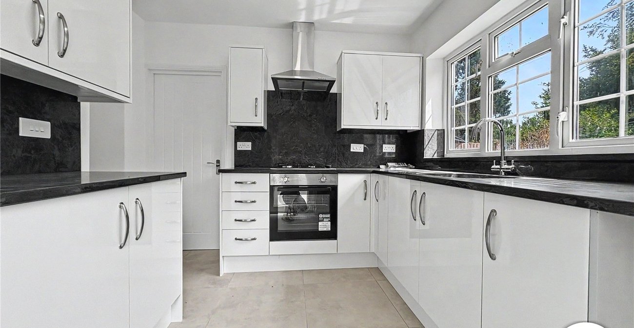 3 bedroom house to rent in Rochester | Robinson Michael & Jackson
