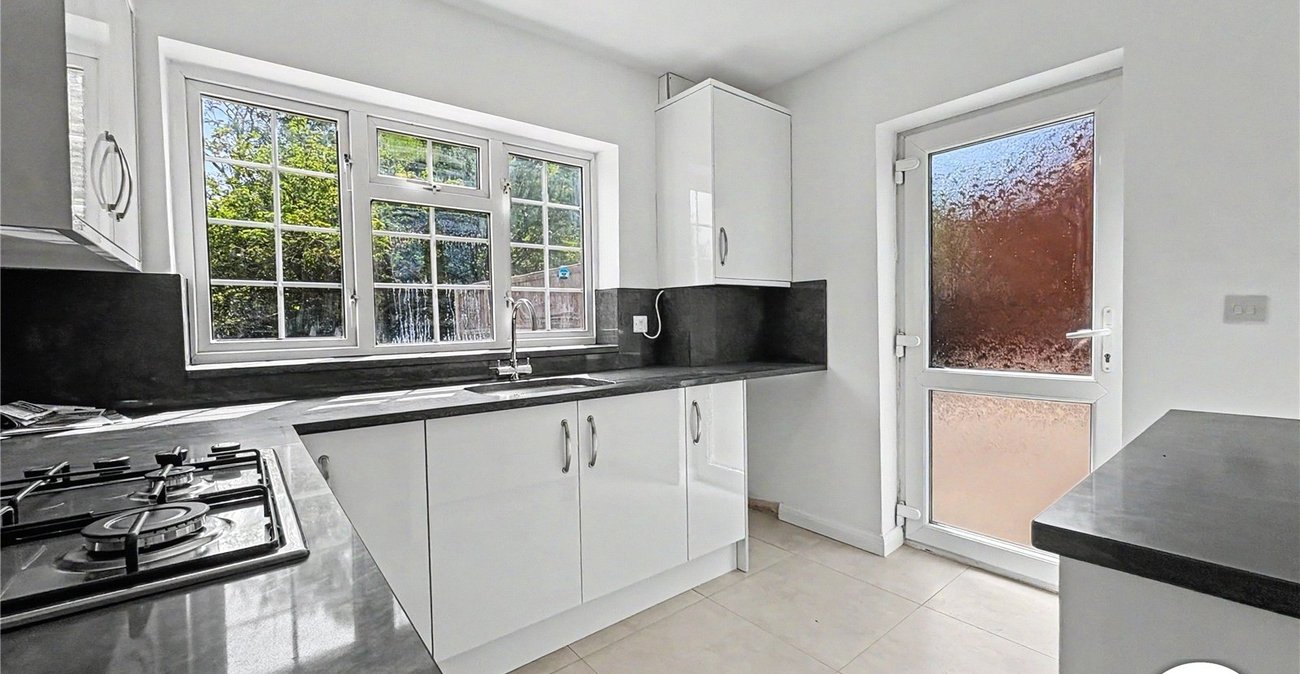 3 bedroom house to rent in Rochester | Robinson Michael & Jackson