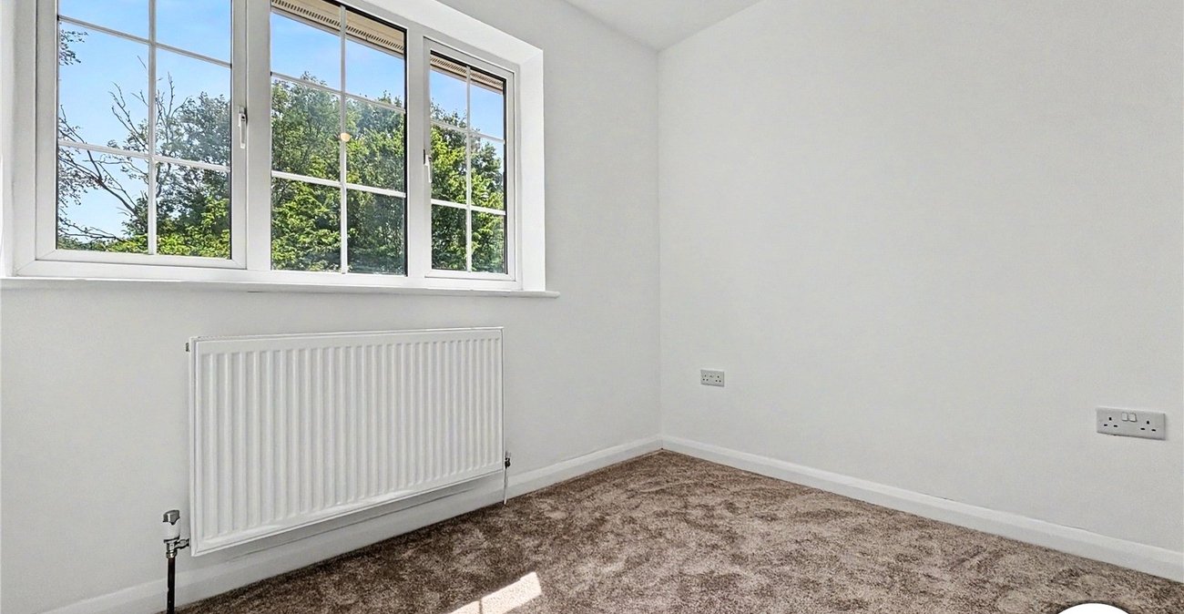 3 bedroom house to rent in Rochester | Robinson Michael & Jackson