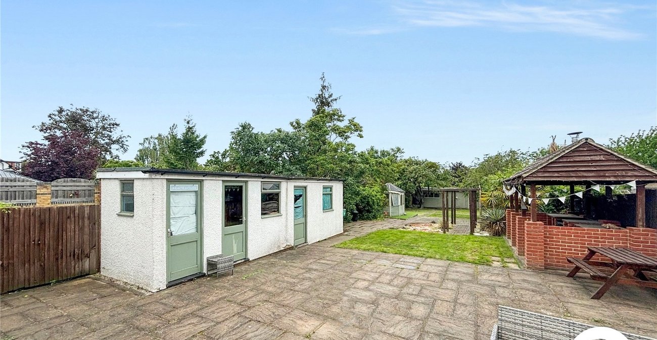 4 bedroom house to rent in Dartford | Robinson Jackson
