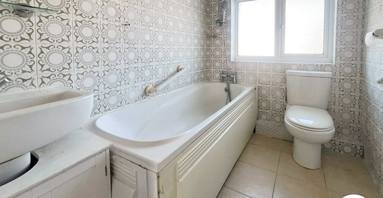 3 bedroom house to rent in Sidcup | Robinson Jackson